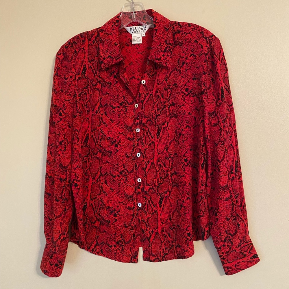 Allison Taylor Petites red print silk  Blouse M